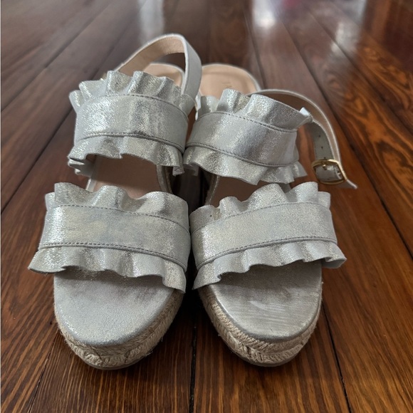 Jack Rogers Rosie Ruffle Wedge In Platinum Women's Size 9M Espadrille - Picture 4 of 6